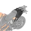 Kriega OS Base KTM 1050 / 1290: Ett flexibelt och robust packsystem för äventyrs- och off-road-motorcyklar. Modulär design, lätt montering och hög kapacitet.